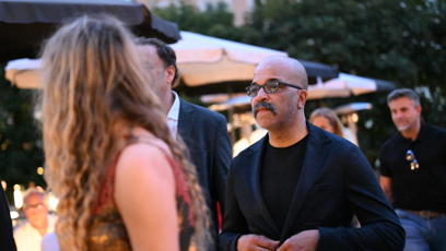 FOTO: Jeffrey Wright si užíval noční Vary.