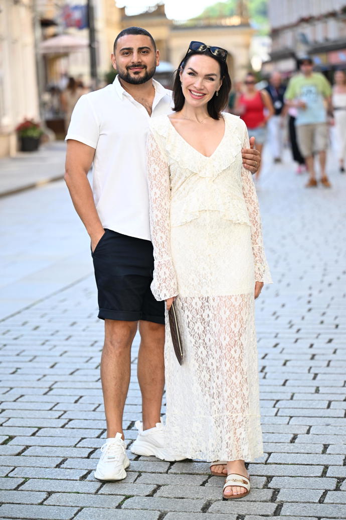 FOTO: Kamila Nývltová a její partner. – stránka 4