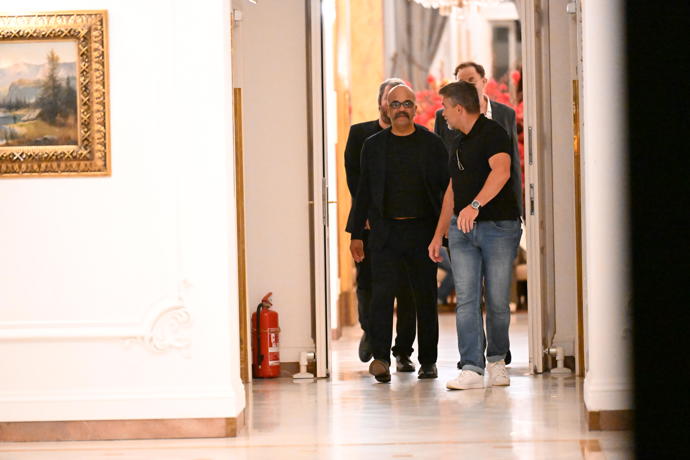 FOTO: Jeffrey Wright ve Varech. – stránka 28