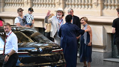 FOTO: Bolek Polívka je ve Varech celebritou.