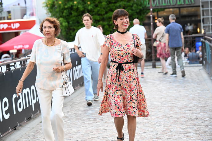 FOTO: Andrea Bartošková ve Varech jenom září. – stránka 25