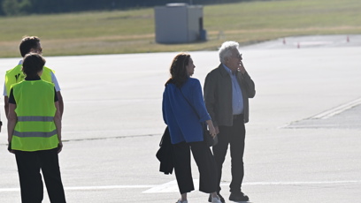 FOTO: Dustin Hoffman dorazil do Karlových Varů.