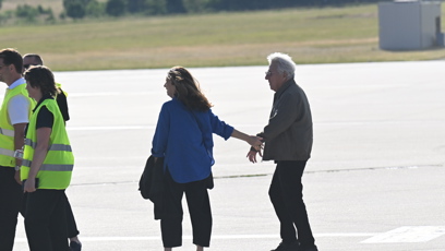 FOTO: Dustin Hoffman se držel za ruku se svou ženou.