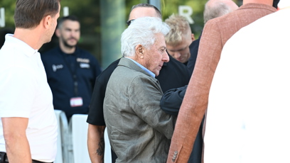 FOTO: Dustin Hoffman dorazil do Karlových Varů.
