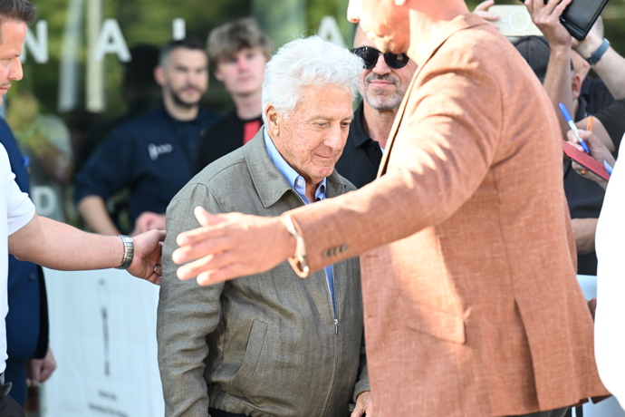 FOTO: Dustin Hoffman navštívil Karlovy Vary. – stránka 349