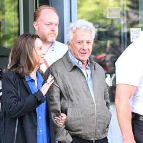 Dustin Hoffman si našel chvilku pro sebe.
