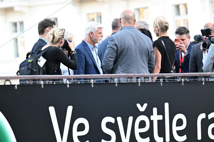 FOTO: Petr Pavel v Karlových Varech. – stránka 62