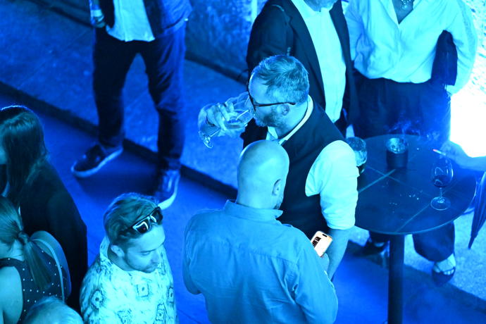 FOTO: Kryštof Mucha na party Jiřího Macháčka. – stránka 120