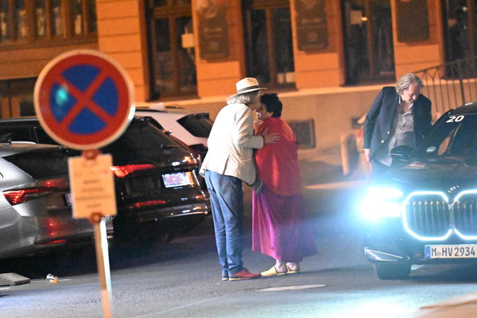 FOTO: Bolek Polívka políbil svou milovanou na čelo. – stránka 12