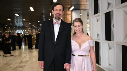 FOTO: Pavel Šimčík s partnerkou si nenechali ujít slavnostní zakončení festivalu ve Varech.