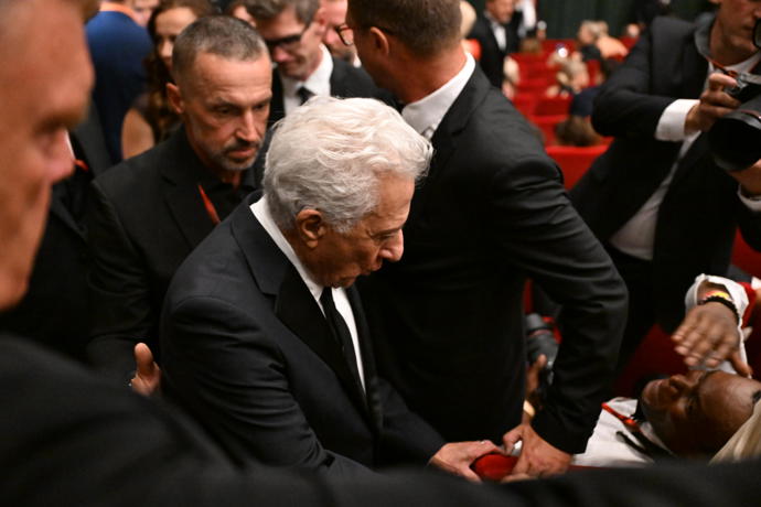 FOTO: Dustin Hoffman si odnese cenu. – stránka 1017