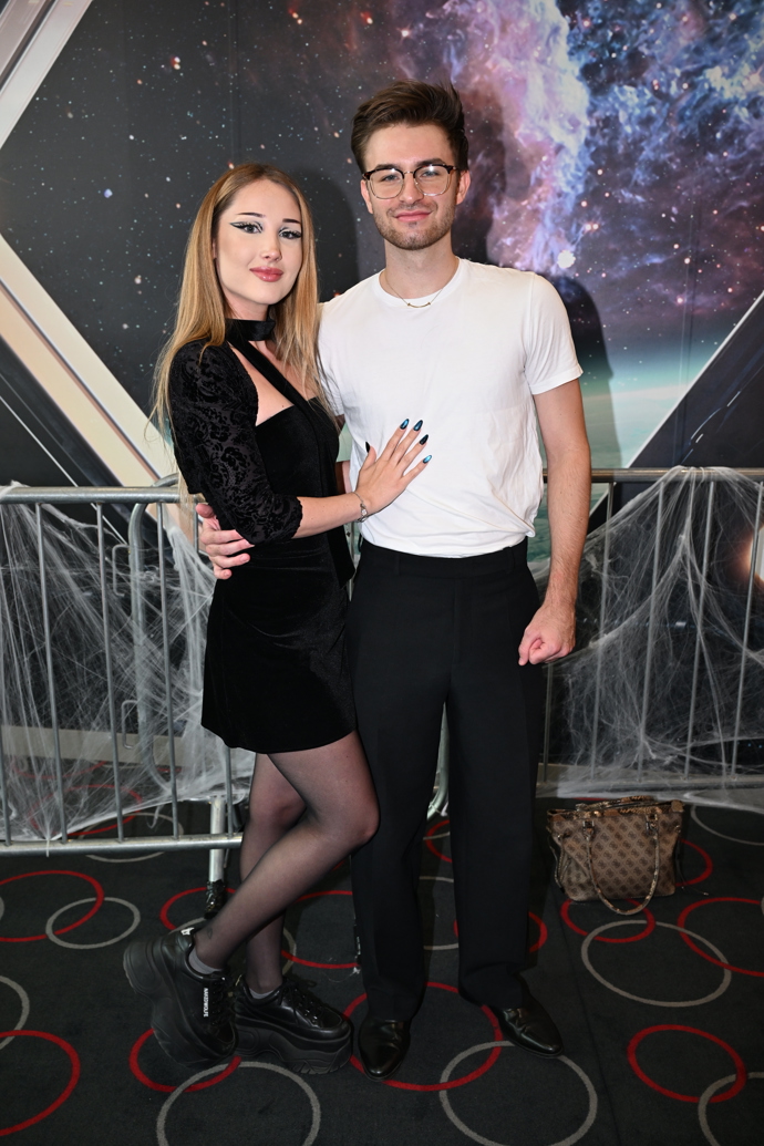 FOTO: Natálie Grossová vedle přítele Petra jen září. – stránka 4