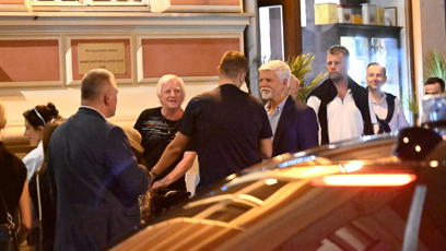 FOTO: Petr Pavel v obležení příznivců.
