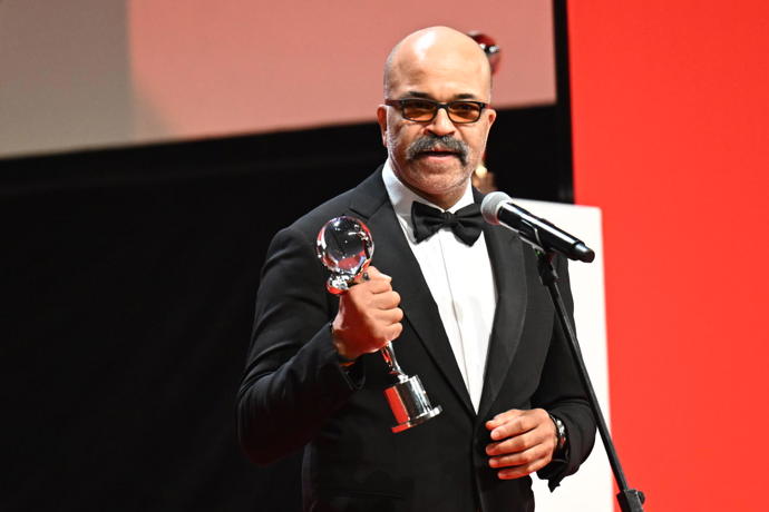 FOTO: Jeffrey Wright si ceny velmi váží. – stránka 12