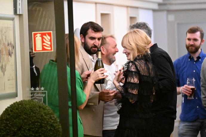 FOTO: Aňa Geislerová byla celý večer na roztrhání. – stránka 27