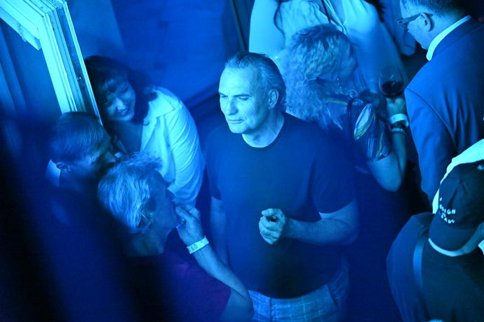 FOTO: Jiří Macháček si svou party dobře užíval. – stránka 125