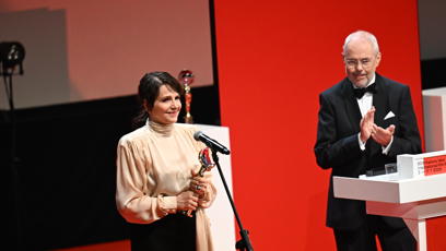 FOTO: Juliette Binoche převzala ve Varech cenu.