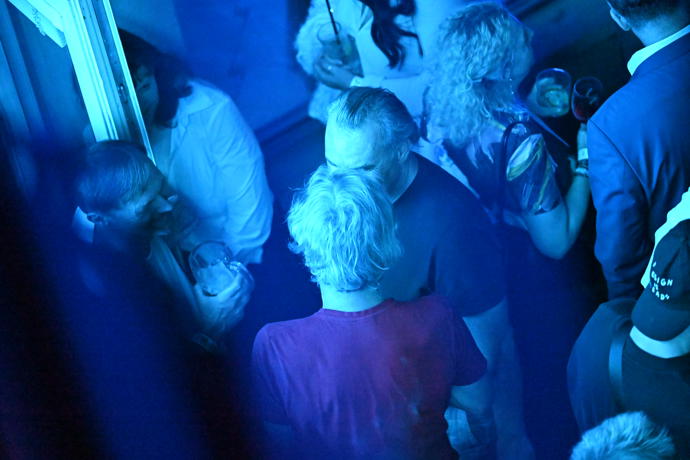 FOTO: Jiří Macháček se na své party dobře bavil. – stránka 117