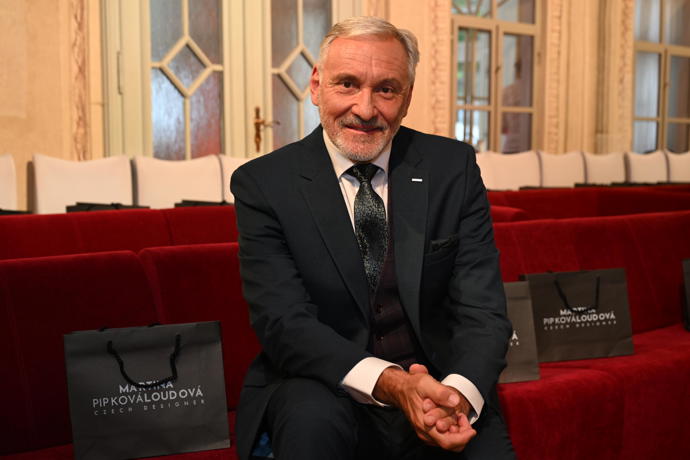 FOTO: Jan Čenský snad nestárne. – stránka 8