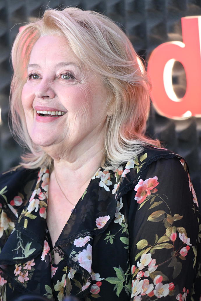 FOTO: Herečka Magda Vašáryová ve Varech. – stránka 23