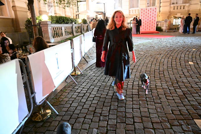 FOTO: Dagmar Havlová se psi. – stránka 12