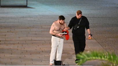 FOTO: Někteří se svlékali.