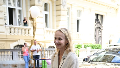 FOTO: Herečka Jana Plodková ve Varech.