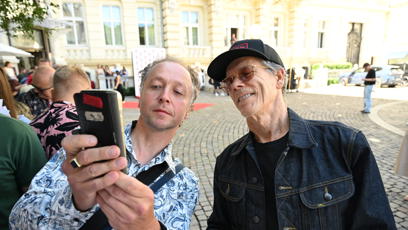 FOTO: Kevin Bacon neodmítal ani selfie.
