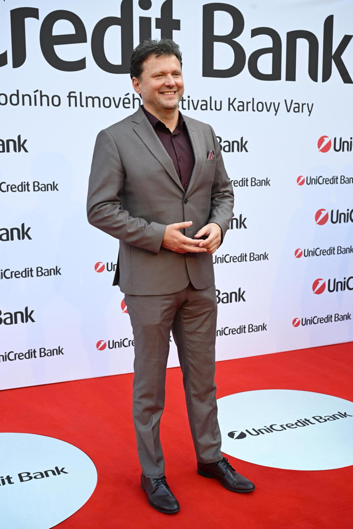 FOTO: Radek Vondráček na party UniCredit Bank ve Varech. – stránka 1422
