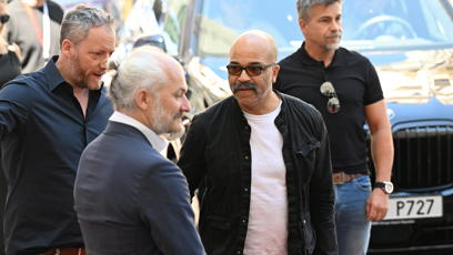 FOTO: Jeffrey Wright se pozdravil s Kryštofem Muchou a Karlem Ochem.