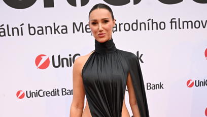 FOTO: Taťána Makarenko na party UniCredit Bank ve Varech.