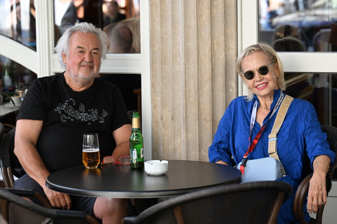 FOTO: Herečka Jana Švandová ve Varech. – stránka 336