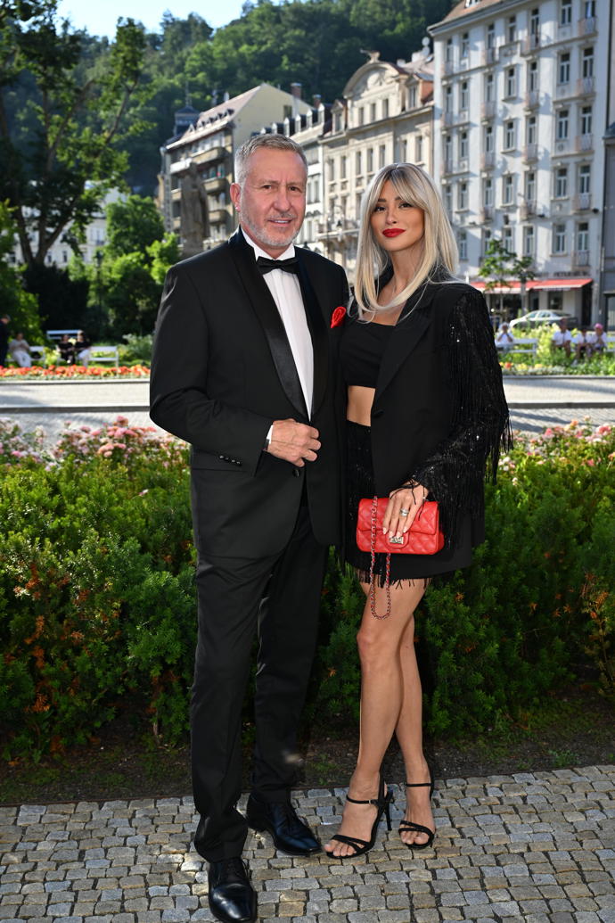 FOTO: Daniela Zálešáková byla k nepoznání. – stránka 5