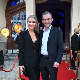 Lenka Graf byla celá v černé.