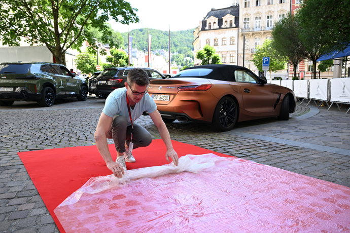 FOTO: Přípravy na KVIFF 2026 vrcholí. – stránka 5