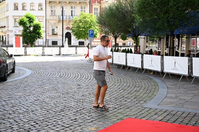 FOTO: Janek Bartoška ve Varech. – stránka 7