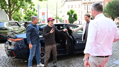 FOTO: Jesse Eisenberg na festivalu ve Varech.
