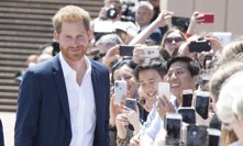 Ještě v roce 2018 se princ Harry a Meghan Markle těšili u Australanů velké oblibě. Po jejich odchodu z královské rodiny se ale situace značně proměnila. 
