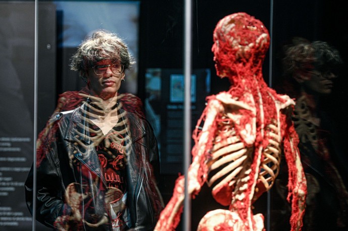 FOTO: Von Hagens vynalezl techniku plastinace lidských těl. – stránka 1
