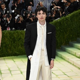 Finn Wolfhard má styl.