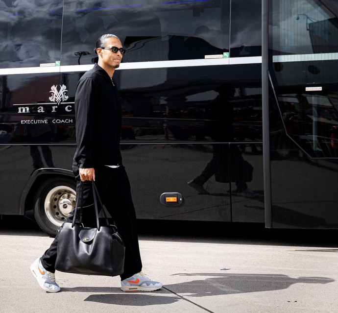 FOTO: Nizozemský fotbalový obránce Virgil van Dijk. – stránka 24