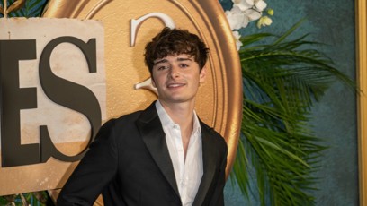 FOTO: Noah Schnapp na premiéře Enoly Holmes 3.