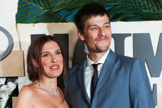 FOTO: Millie Bobby Brown s manželem Jakem Bongiovim.