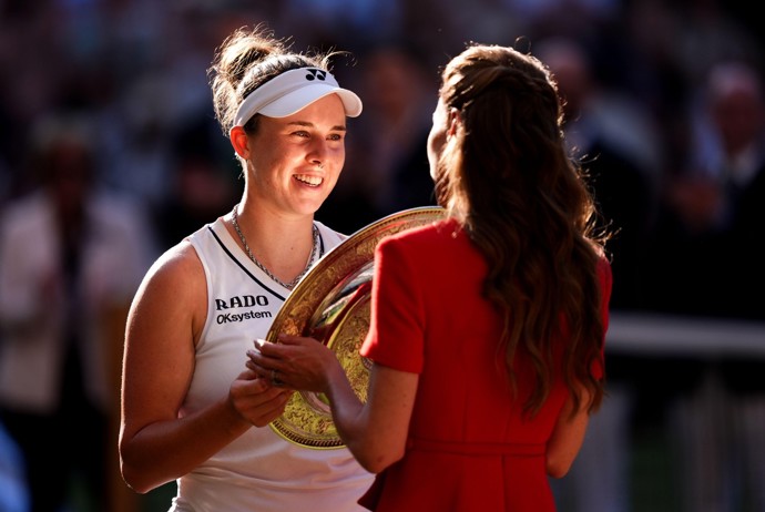 FOTO: Princezna Kate předala Lindě Noskové trofej. – stránka 1