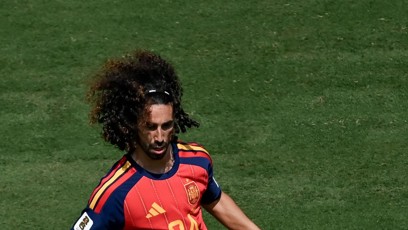 FOTO: Marc Cucurella má ikonickou hřívu.