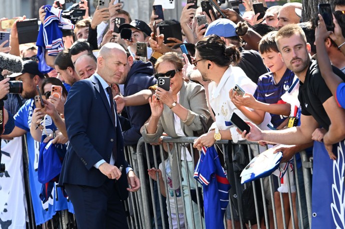 FOTO: Zinédine Zidane má spoustu fanoušků. – stránka 1