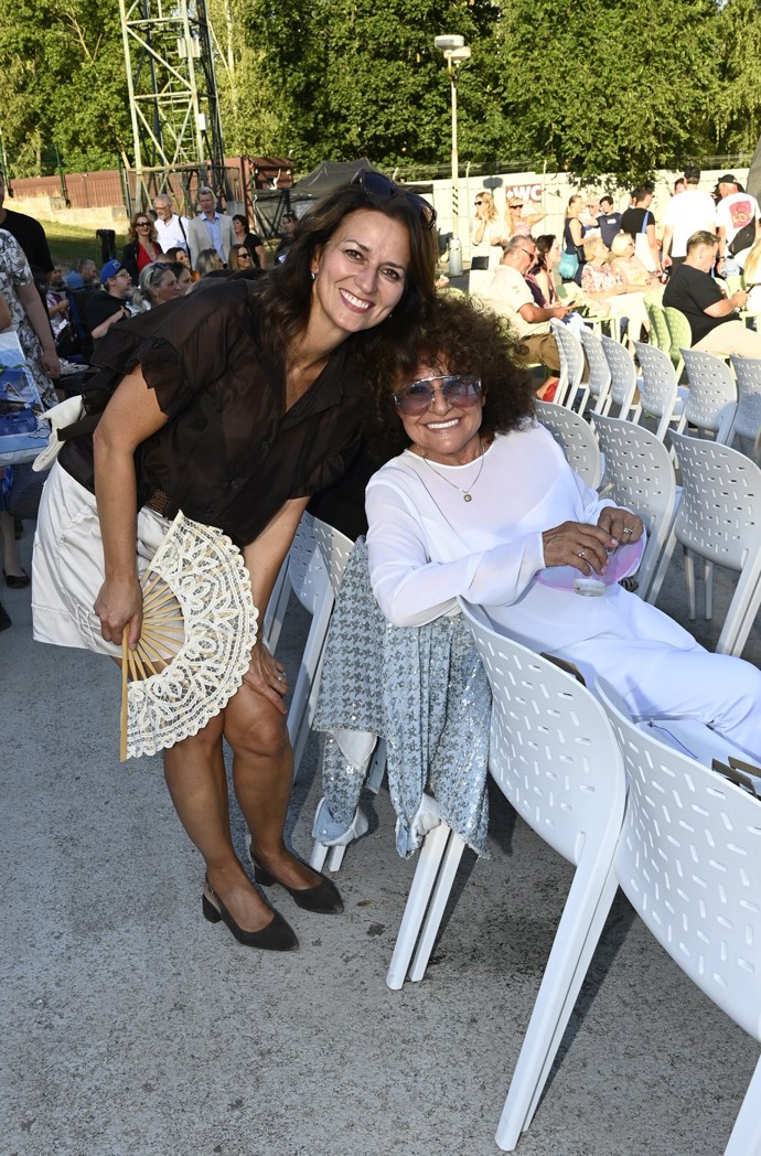FOTO: Adéla Gondíková a Jitka Zelenková.