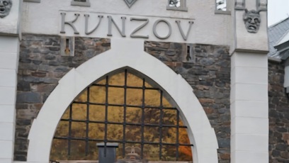 FOTO: Lela na hradě Kunzov.