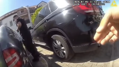 FOTO: Několikaměsíční dítě zůstalo uvězněné v autě.