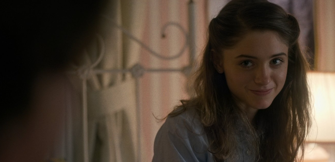 FOTO: Natalia Dyer v první řadě seriálu Netflixu. – stránka 10